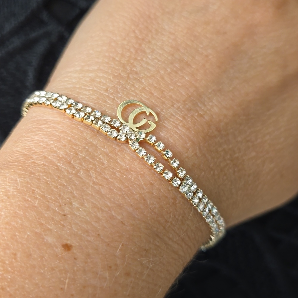 Elegant Gold Bracelet - Picture 2 of 3
